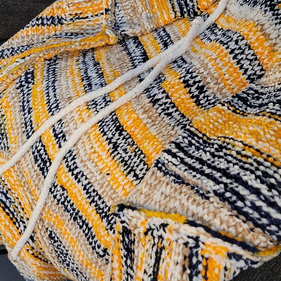 POL chenille sweater with fringe NWT - Picture 4 of 4